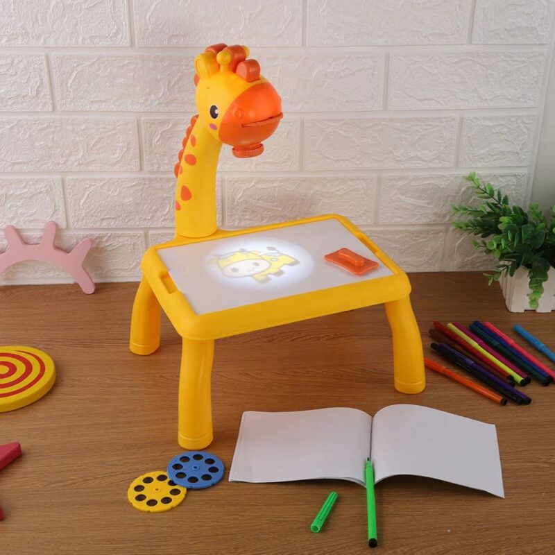 Brinquedo de Menina e Menino Mesa Mágica de Desenhos Com Projetor LED + Kit Colorir Completo